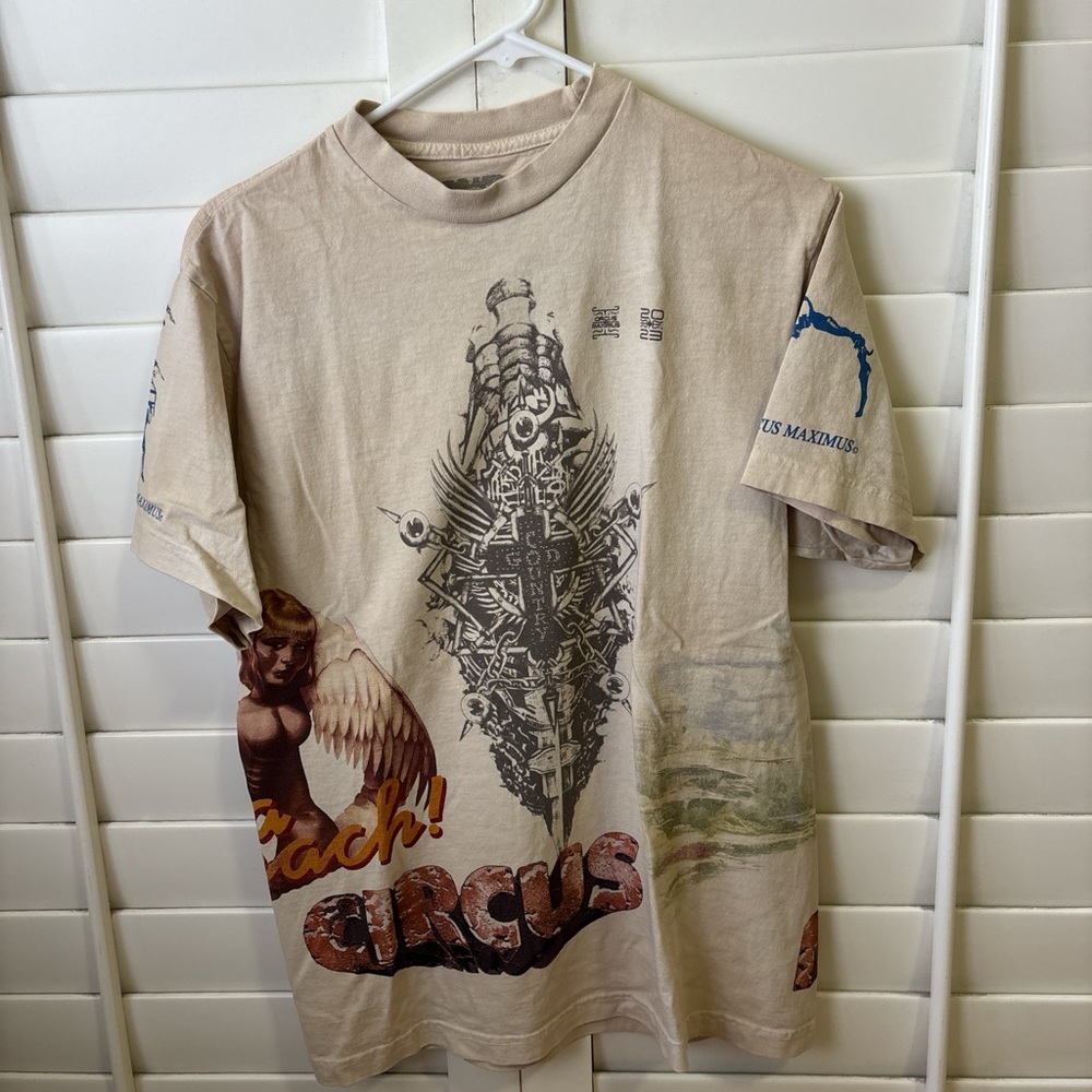 Travis Scott Rare vintage Circus T-shirt with unique front and back print finds